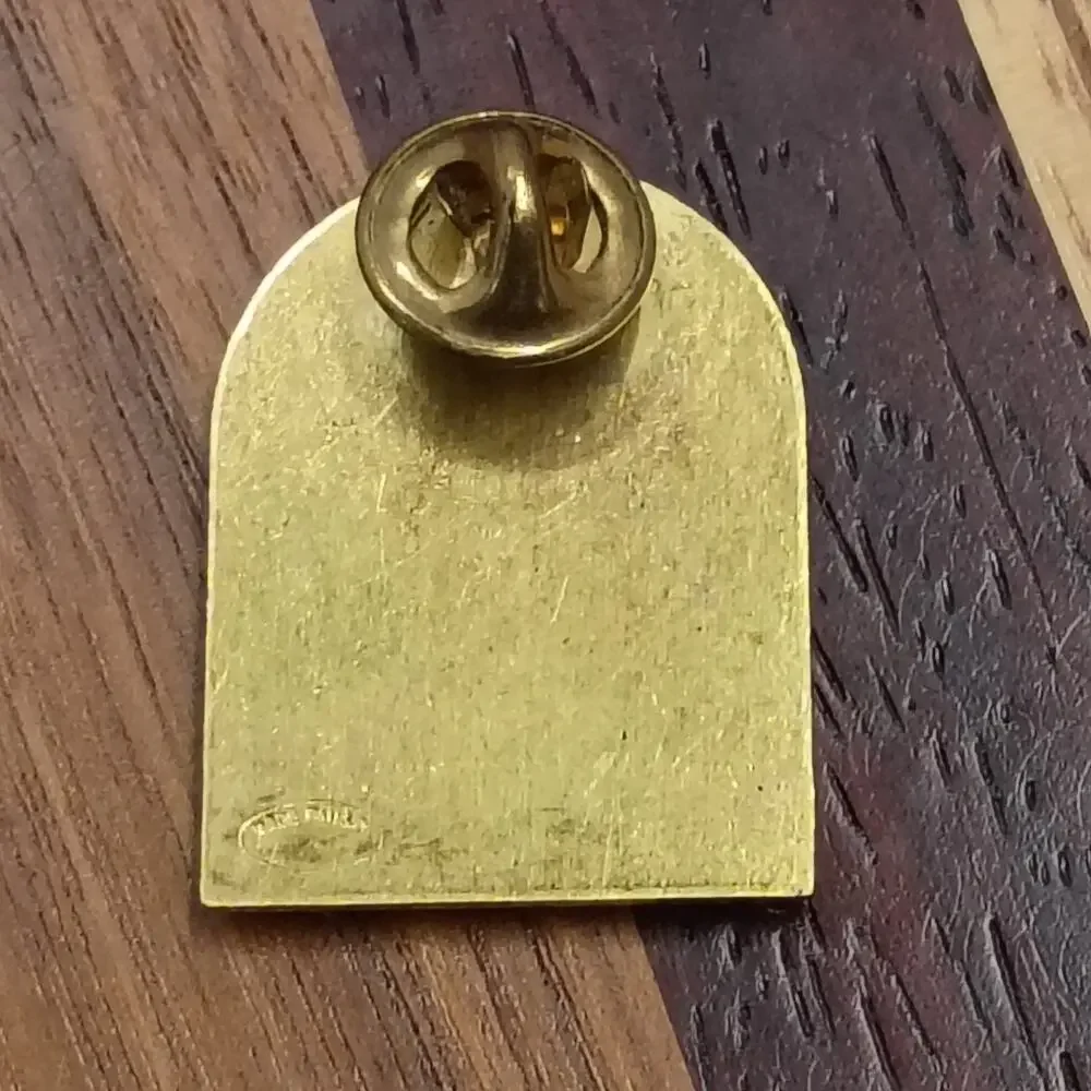 Vintage Soroptimist Enamel Lapel Pin Brooch Disneyland Anaheim Convention 1996